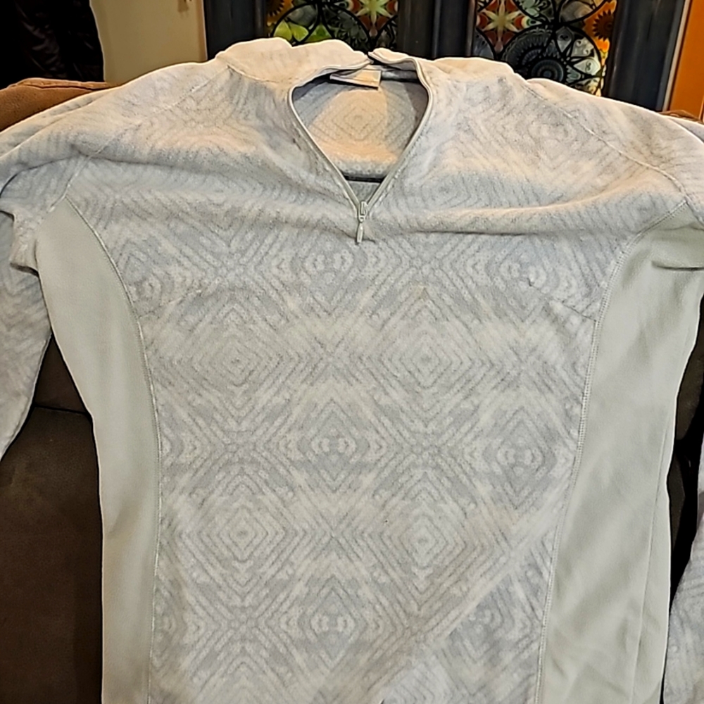 Columbia lightweight fleece
